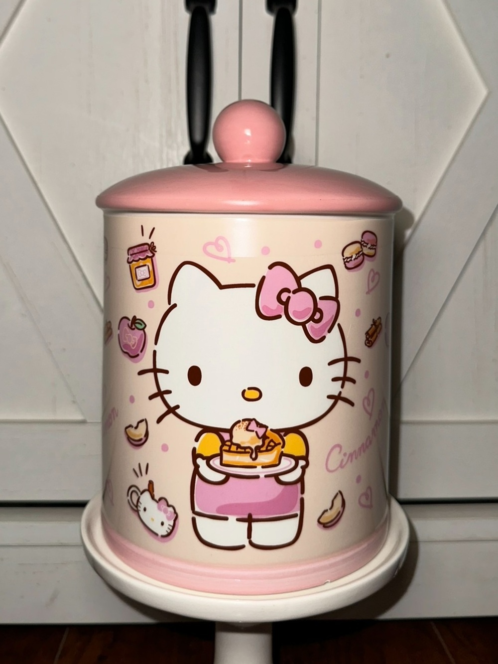 Hello Kitty Pink Cinnamon Apple Pie Ceramic Cookie Jar Canister